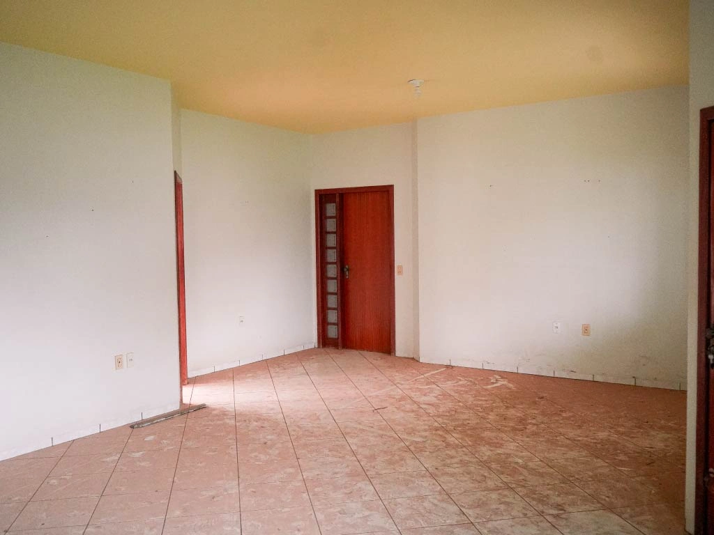  Casa na Rua Antônio Prado, n° 1.023, Jardim Riva, Primavera do Leste/MT, Quadra 23 Lote 09, lote com 600 m construção com 172 m. 