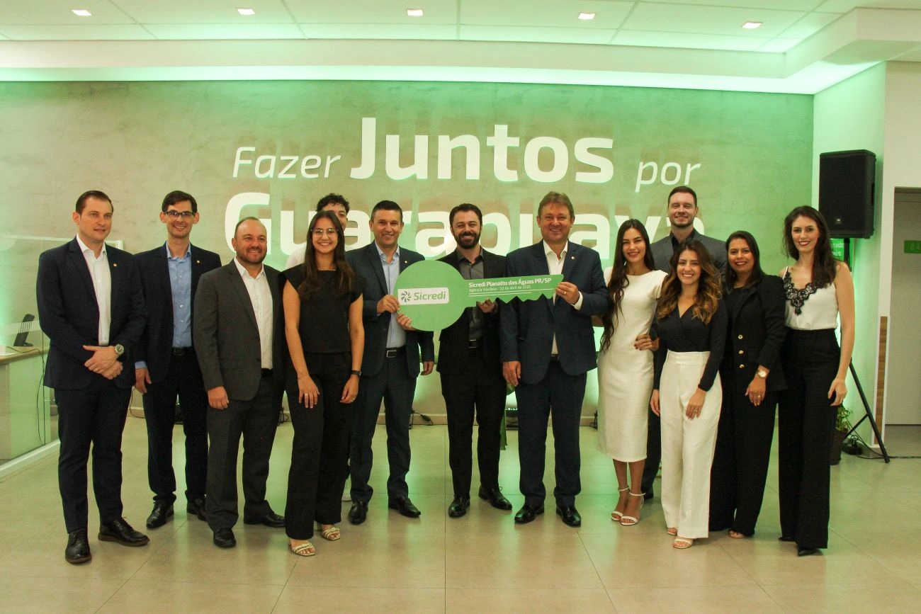  Lideranças e Equipe Agência Vila Bela.jpg 