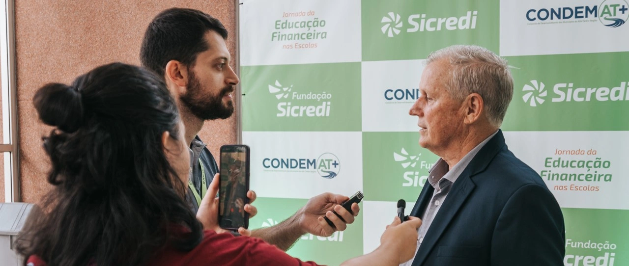 sicredi-progresso-condemat+-entrevista.jpg
