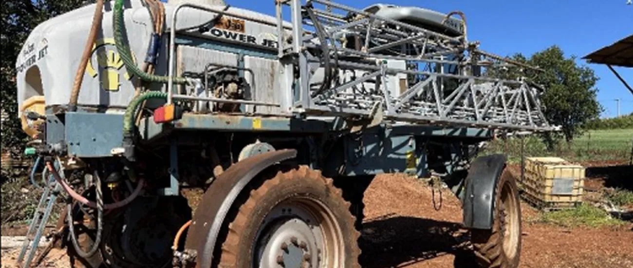  AUTOPROPELIDO 4X2 POWER JET, ano 2011 