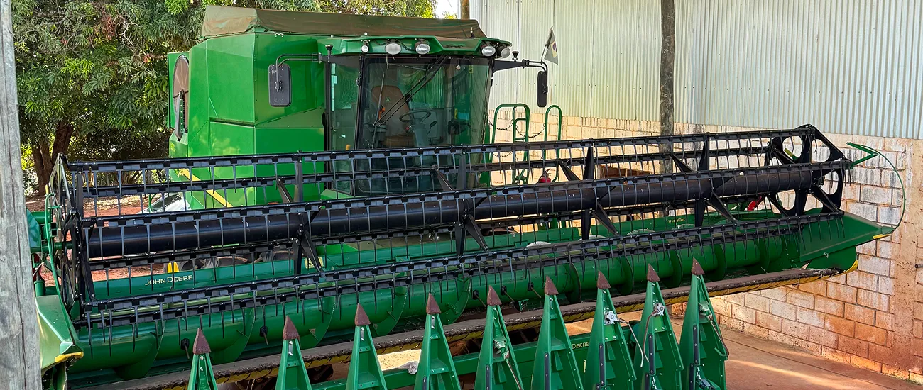 PLATAFORMA JOHN DREERE PM610C (colheita milho) composta com 10 linha, modelo PM610C