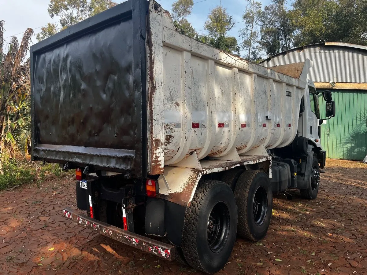  Caminhão_Ford Cargo 2013 (2).jpg 