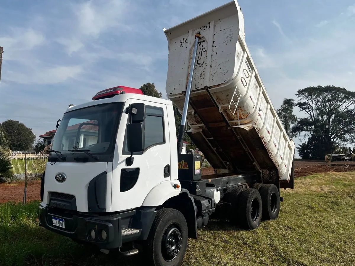  Caminhão_Ford Cargo 2013 (4).jpg 