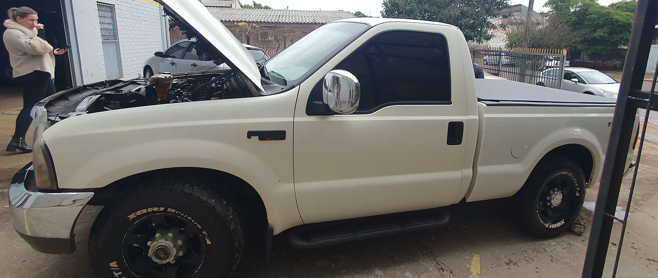 Ford - F-250 XLT 4.2 TB Diesel - 2002 - ITK4J39