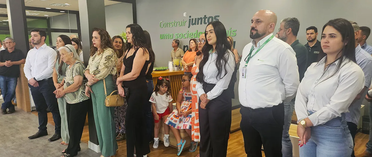  Comunidade prestigiou a inauguração em Delfinópolis. 