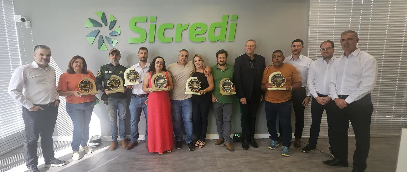  Homenagens aos associados fundadores 