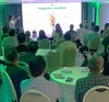  Associados assistindo a apresentação 