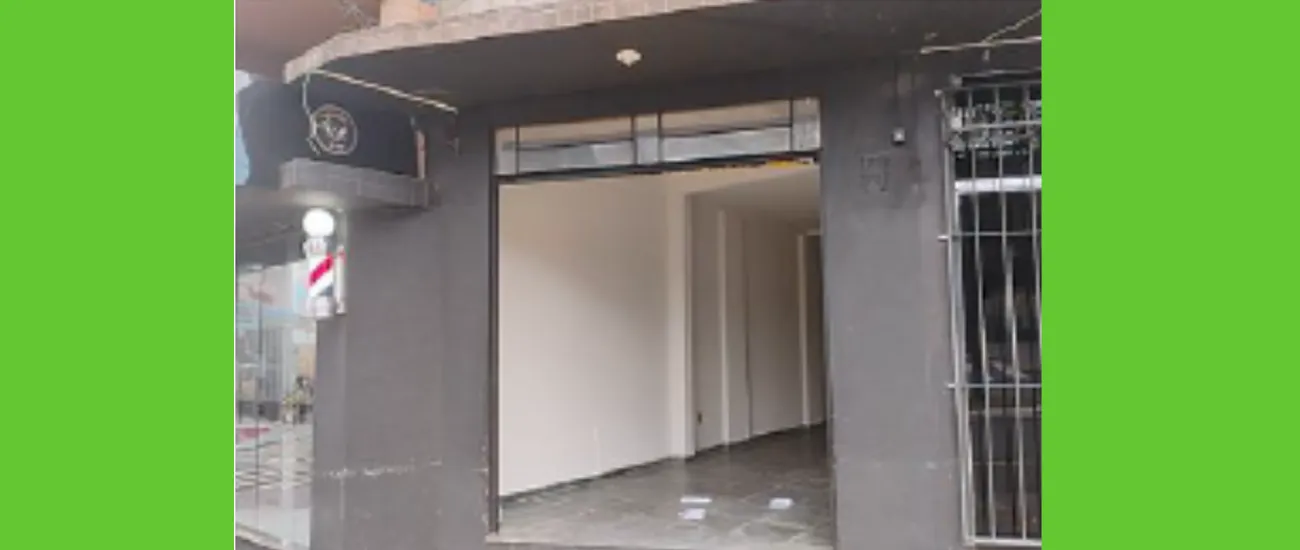 Sala Comercial, Avenida Comendador Francisco Avelino Maia, n°3635, Passos/MG
