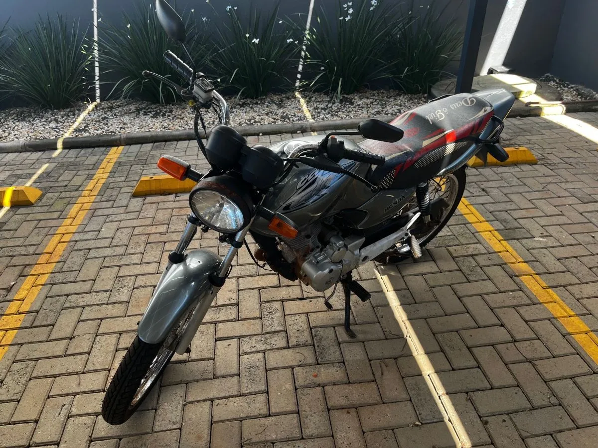  Moto CG 2003 (1).jpg 