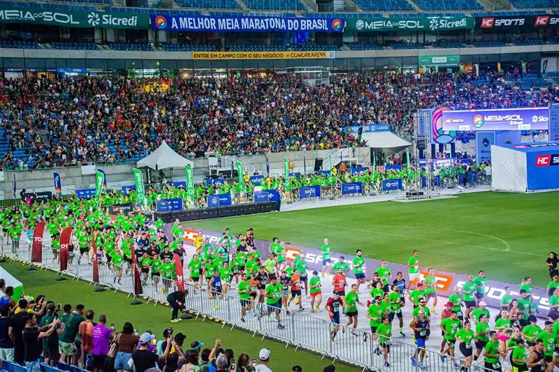  largada dos corredores da meia maratona do sol sicredi 2025 