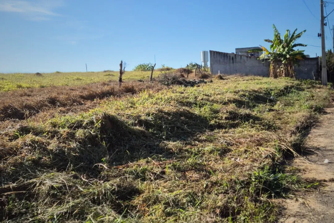  Terreno à venda 