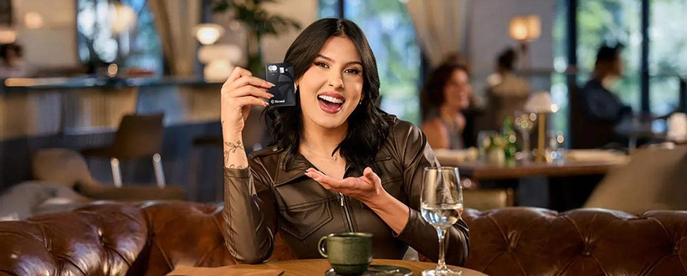  SITE_Sicredi_Campanha-Sicredi-MastercardBlack-Ana-Castela.jpg 