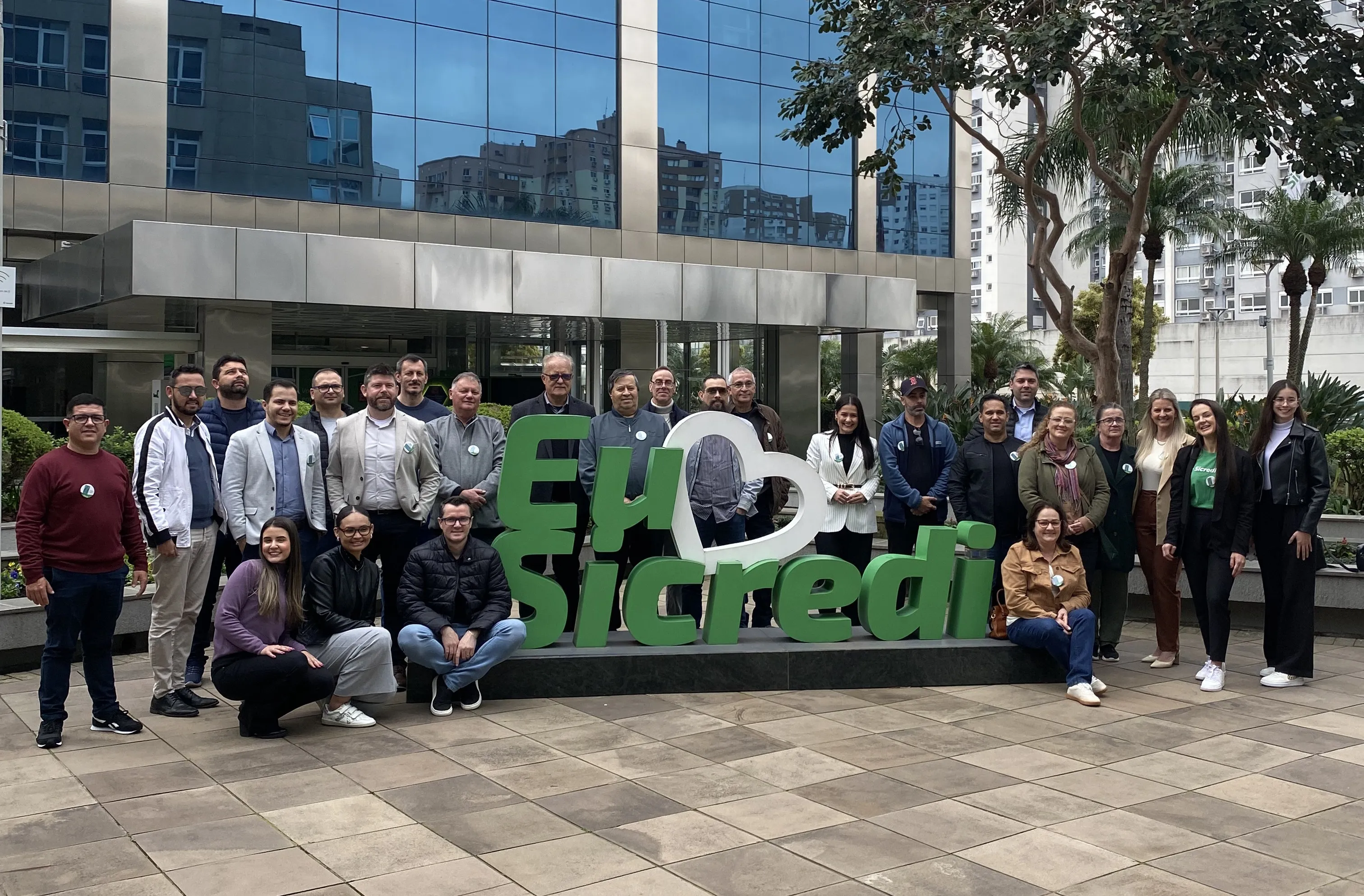  Associados da Sicredi Sul SC em visita ao Centro Administrativo do Sicredi em Porto Alegre 