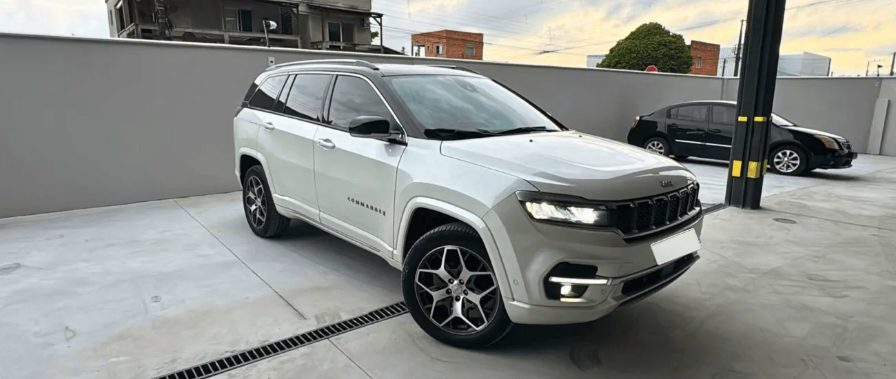  Jeep Commander_placa RXZ9J37_lado 1.png 