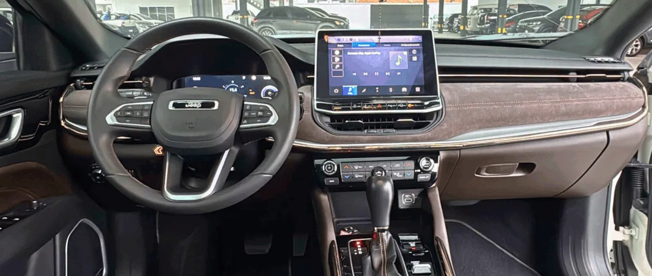  Jeep Commander_placa RXZ9J37_painel.png 