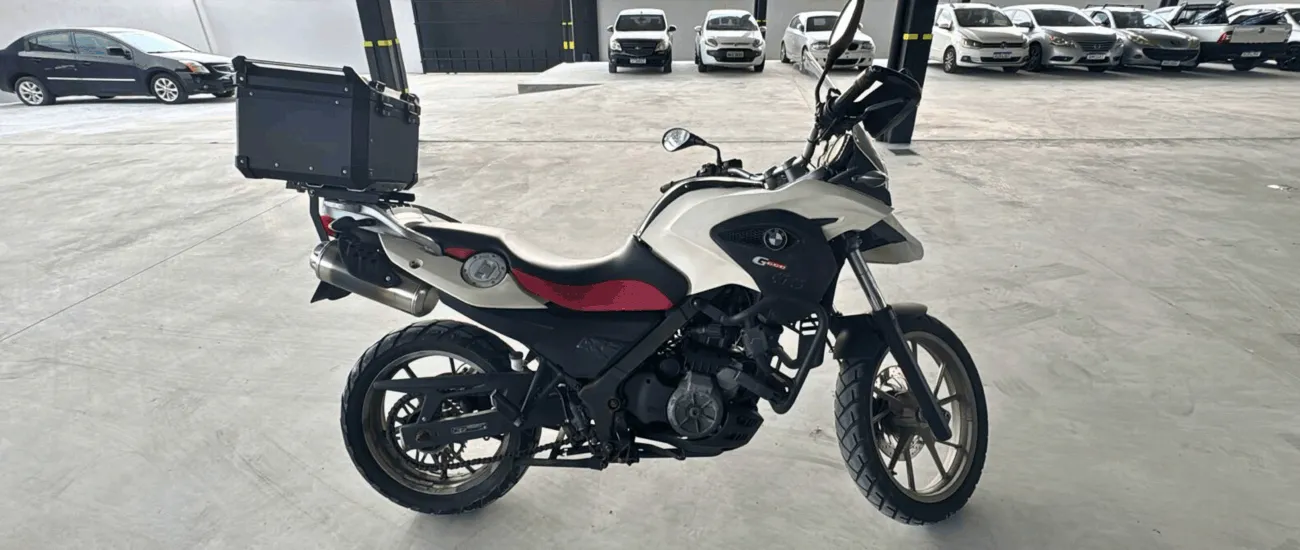  Moto BMW_placa FAH6J49_lado 2.png 
