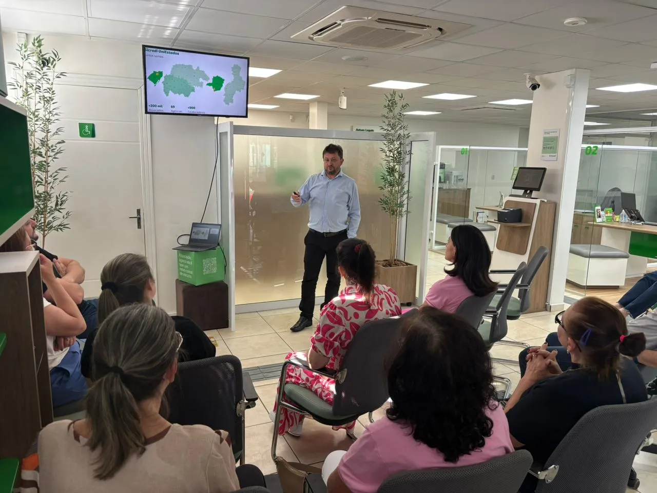  galeria_photo20251113082357_3 - foto_das_entregas.jpg 