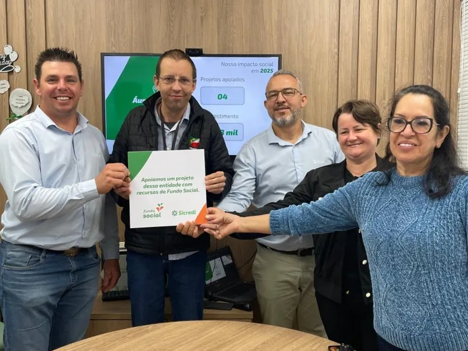  4c19f98d6726ce18141d08501e5292fa_1 - foto_das_entregas.jpg 