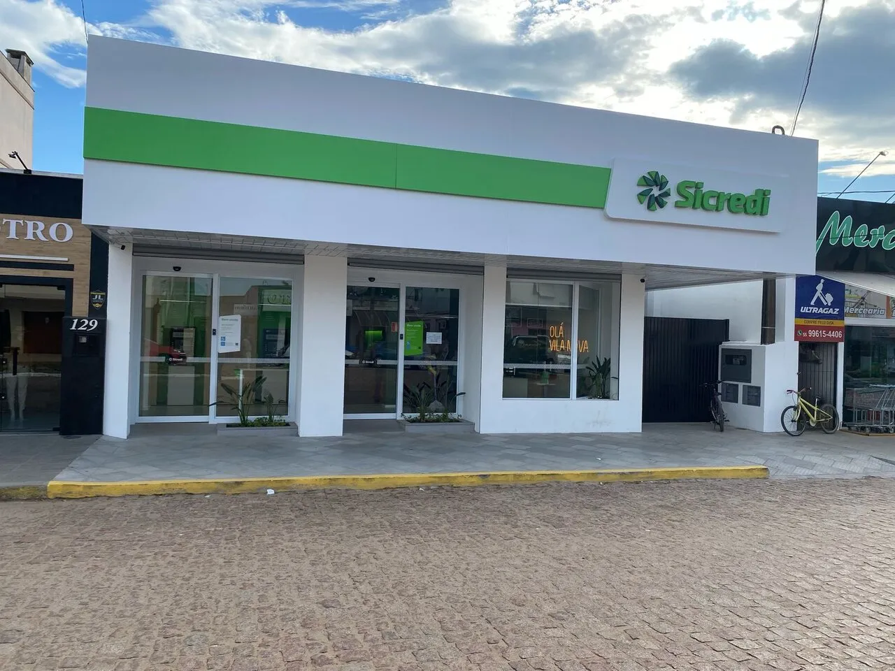  agencia 3_Easy-Resize.com 