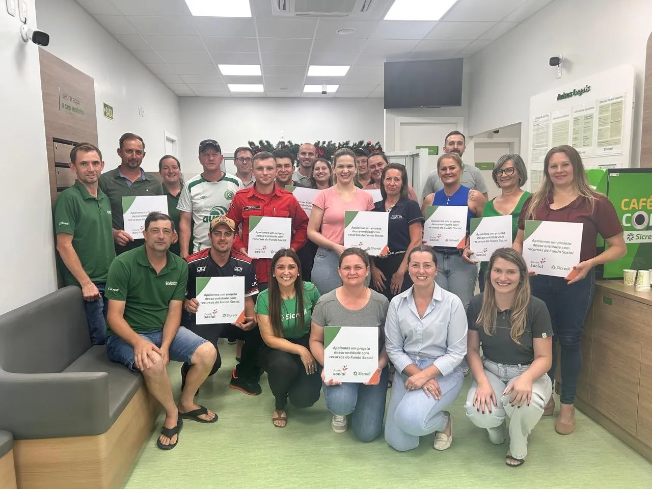  3d5eabce9154c432b3d3fba89707bb5c - foto_das_entregas.jpg 