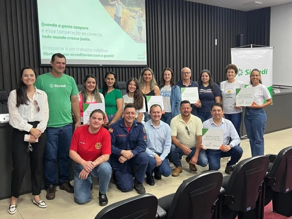  capa_acoes_sociais1 - foto_das_entregas.jpg 