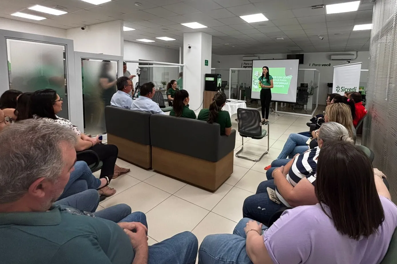  capa_b1049022cdffcaeea0e63c32453c1f86 - foto_das_entregas 