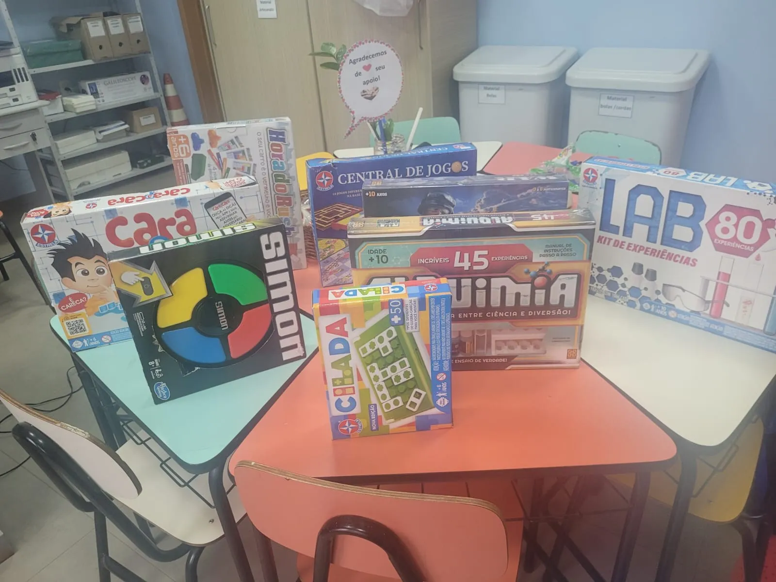  escola_rui_barbosa - foto_das_entregas.jpg 