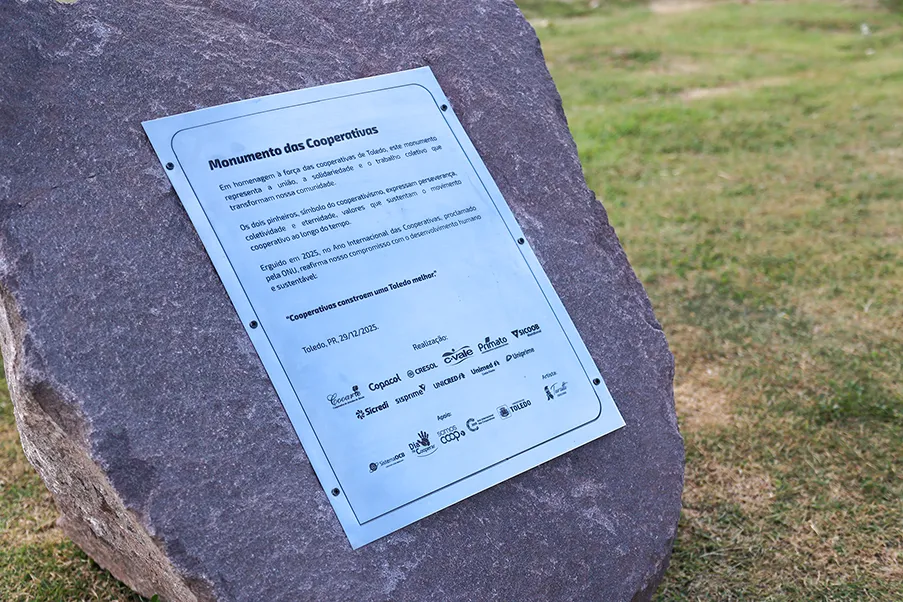  placa-monumento.png 