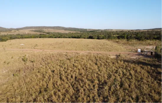  Vista aérea do imóvel 