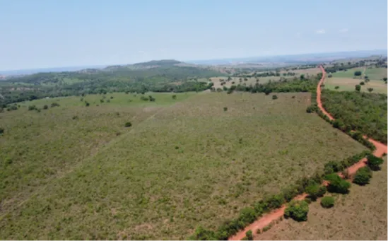  Vista aérea do imóvel 