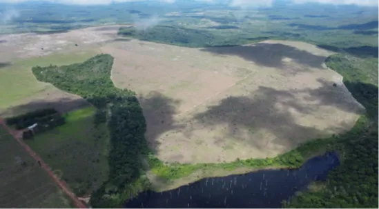  Vista aérea do imóvel 