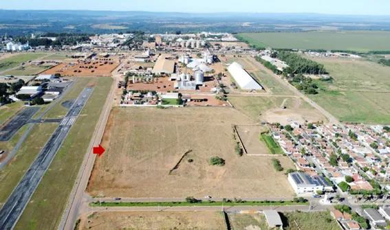 Visão aérea do imóvel 
