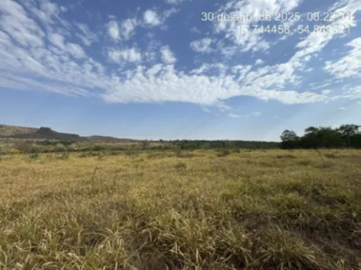  Vista aérea do imóvel 