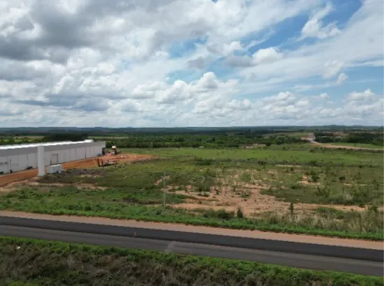  Vista aérea do imóvel 