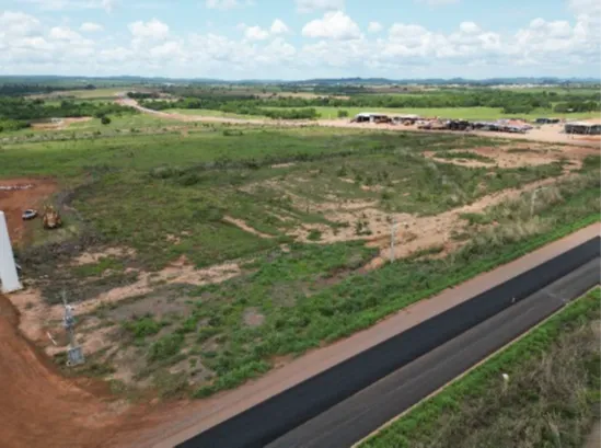  Vista aérea do imóvel 