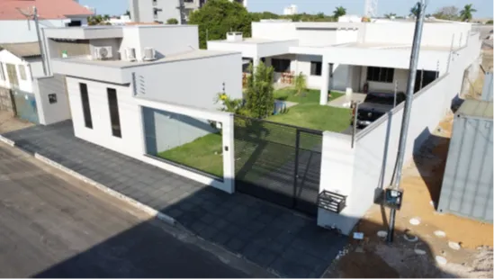  Vista aérea do imóvel 