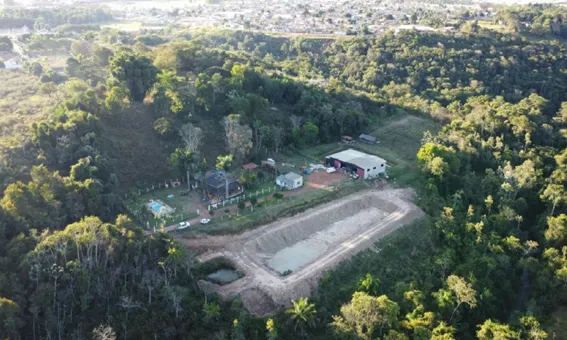  Vista aérea do imóvel 