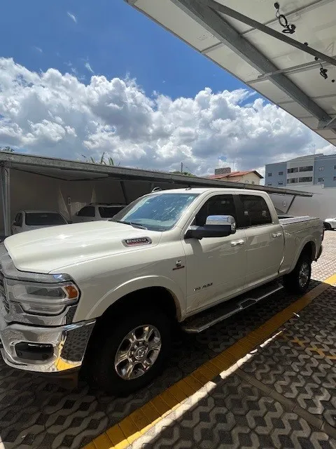  Dodge Ram - lateral 03.jpg 