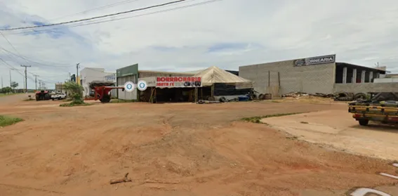  Vista aérea do imóvel 