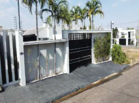  Vista aérea do imóvel 