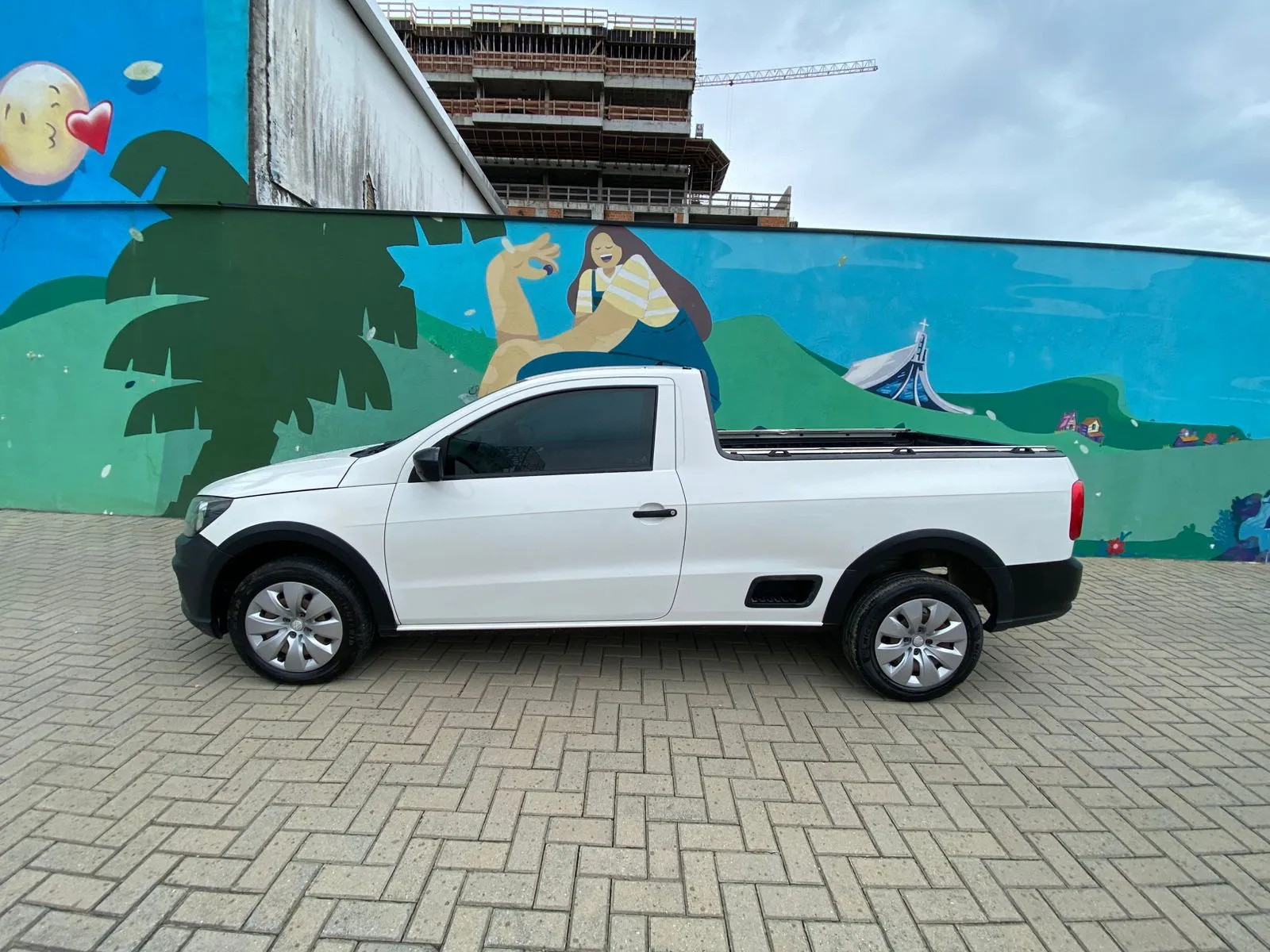  SAVEIRO ROBUST MBVS_LATERAL 2.jpg 