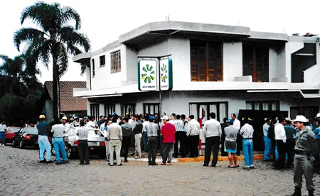  Foto da primeira agência de água santa 
