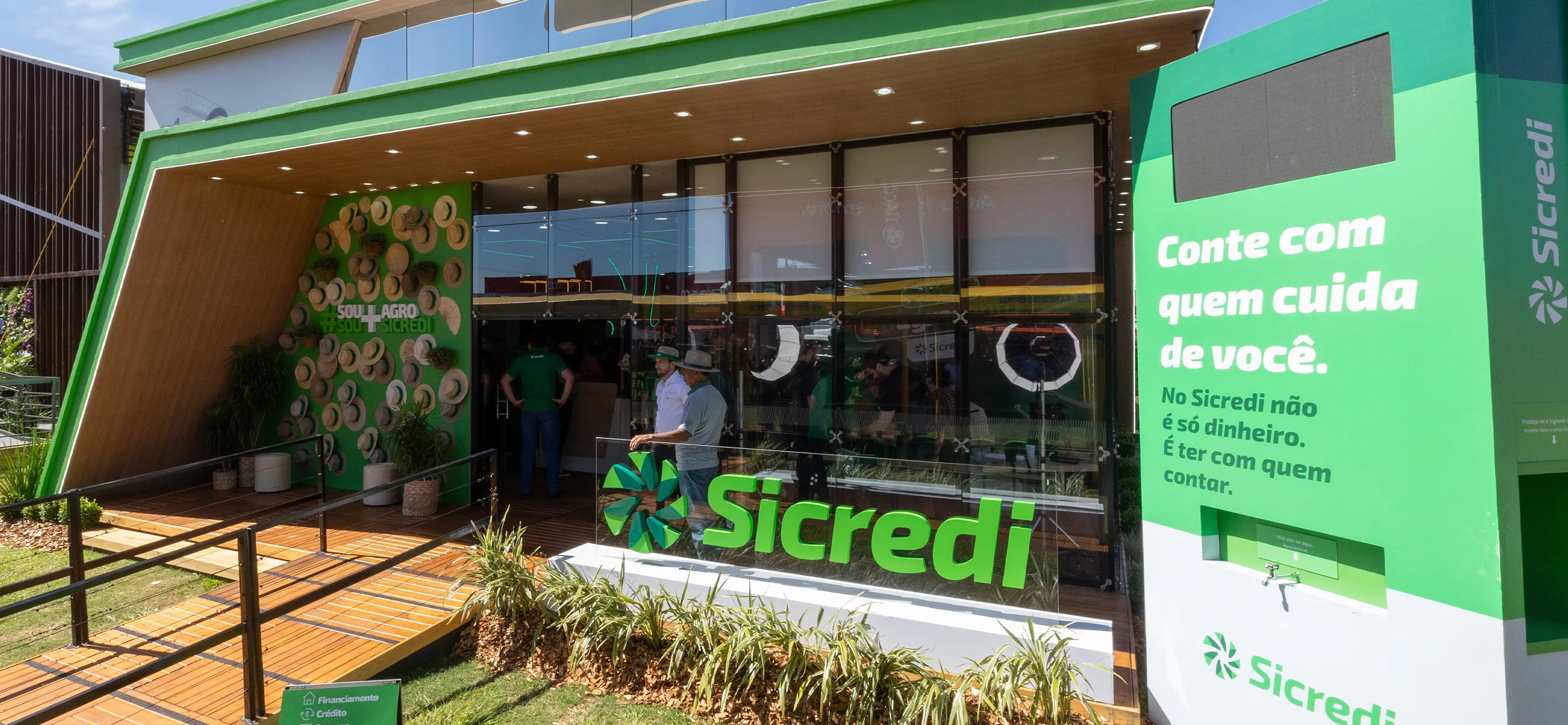  Sicredi leva R$ 2,5 bilhões em crédito para o Show Rural Coopavel 2026 
