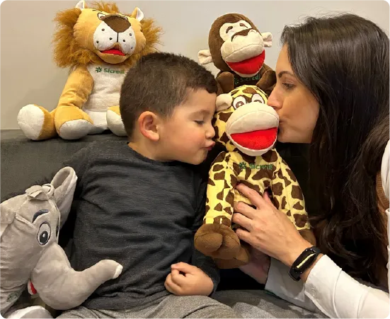  investzoo-mae-e-filho-brincando 