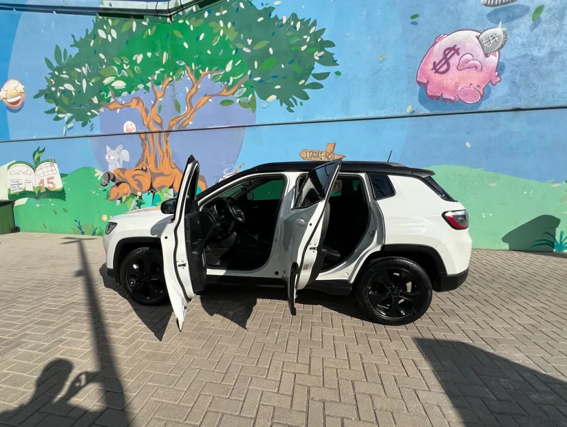  COMPASS QJR7G40 - LATERAL ABERTA.png 