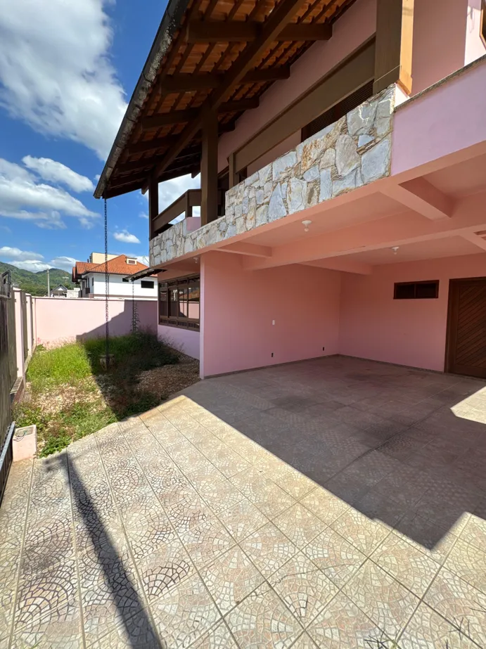  Casa Pomerode - Lateral.png 