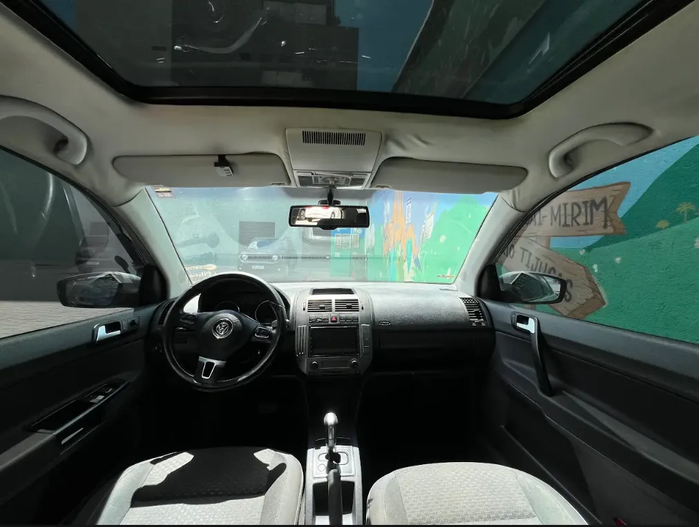  Polo 747906 - Interna.png 