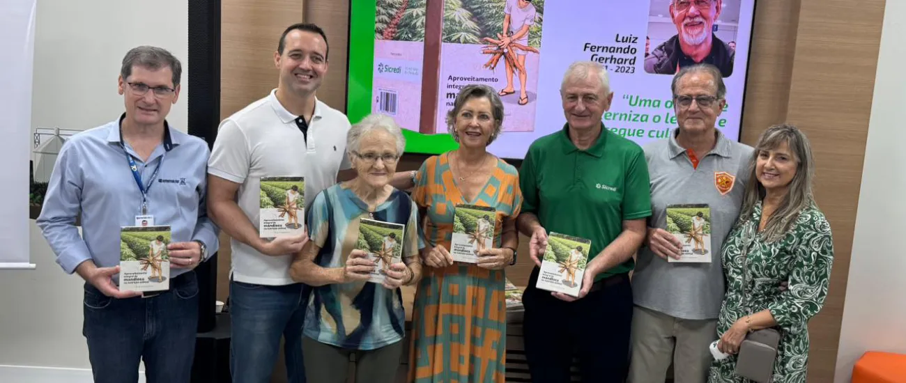  Cópia_de_segurança_de_Foto para site.png 