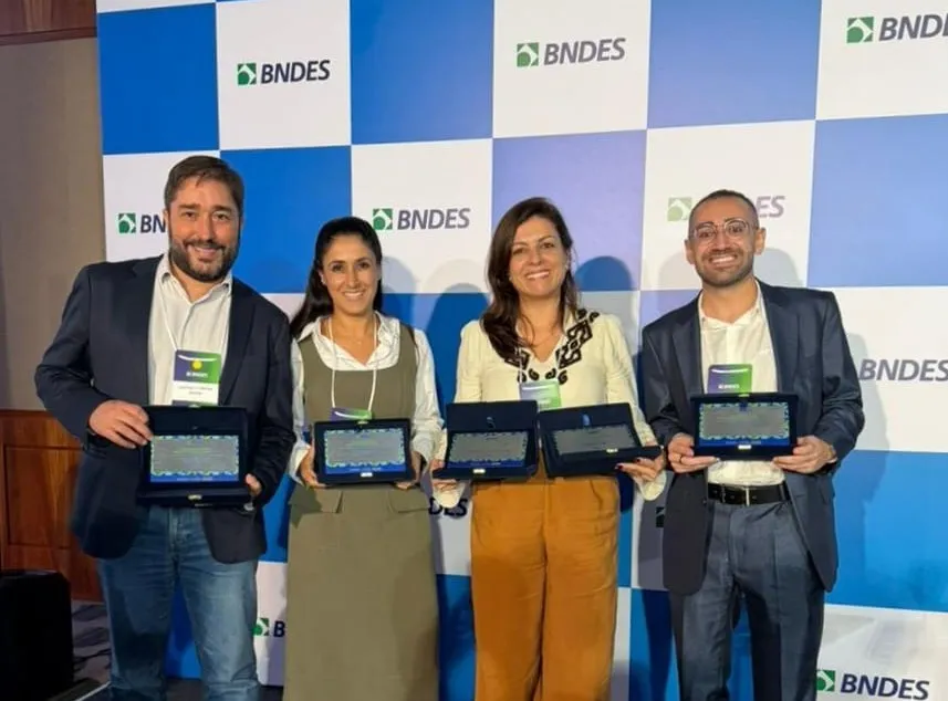  Sicredi - reconhecimento BNDES.jpg 