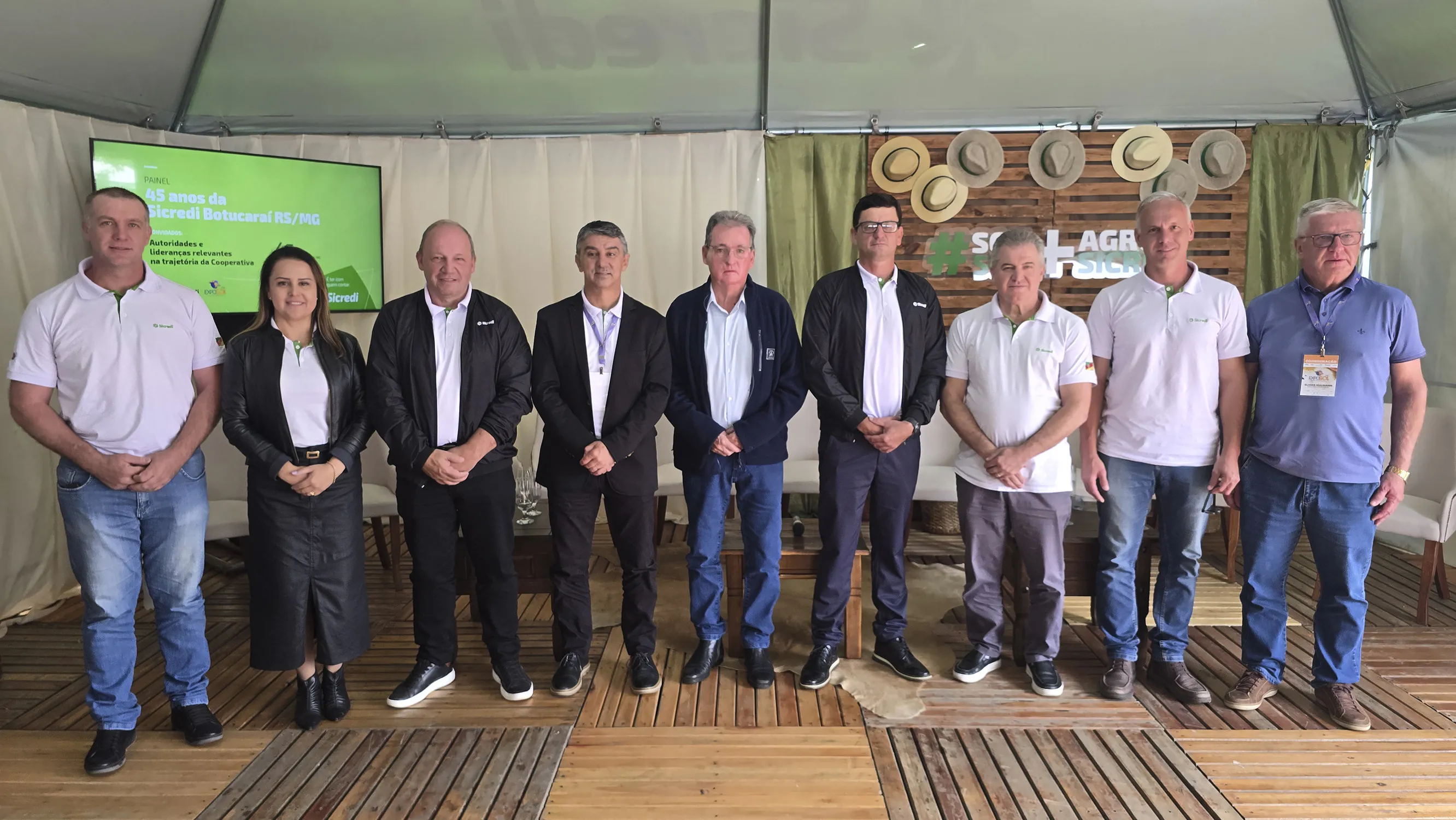  Painel 45 anos (4) 